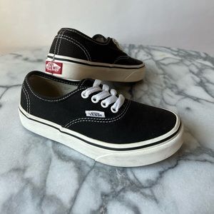 13.5 Boys Vans Authentics